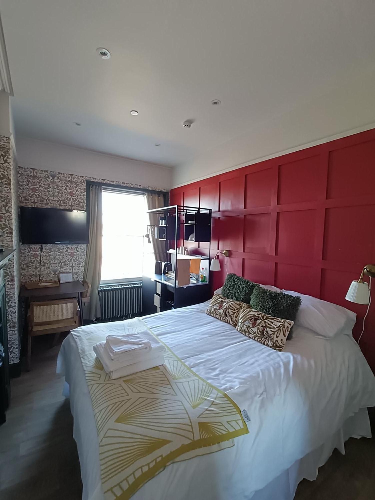 Rooms On The Prom Cheltenham Exterior foto