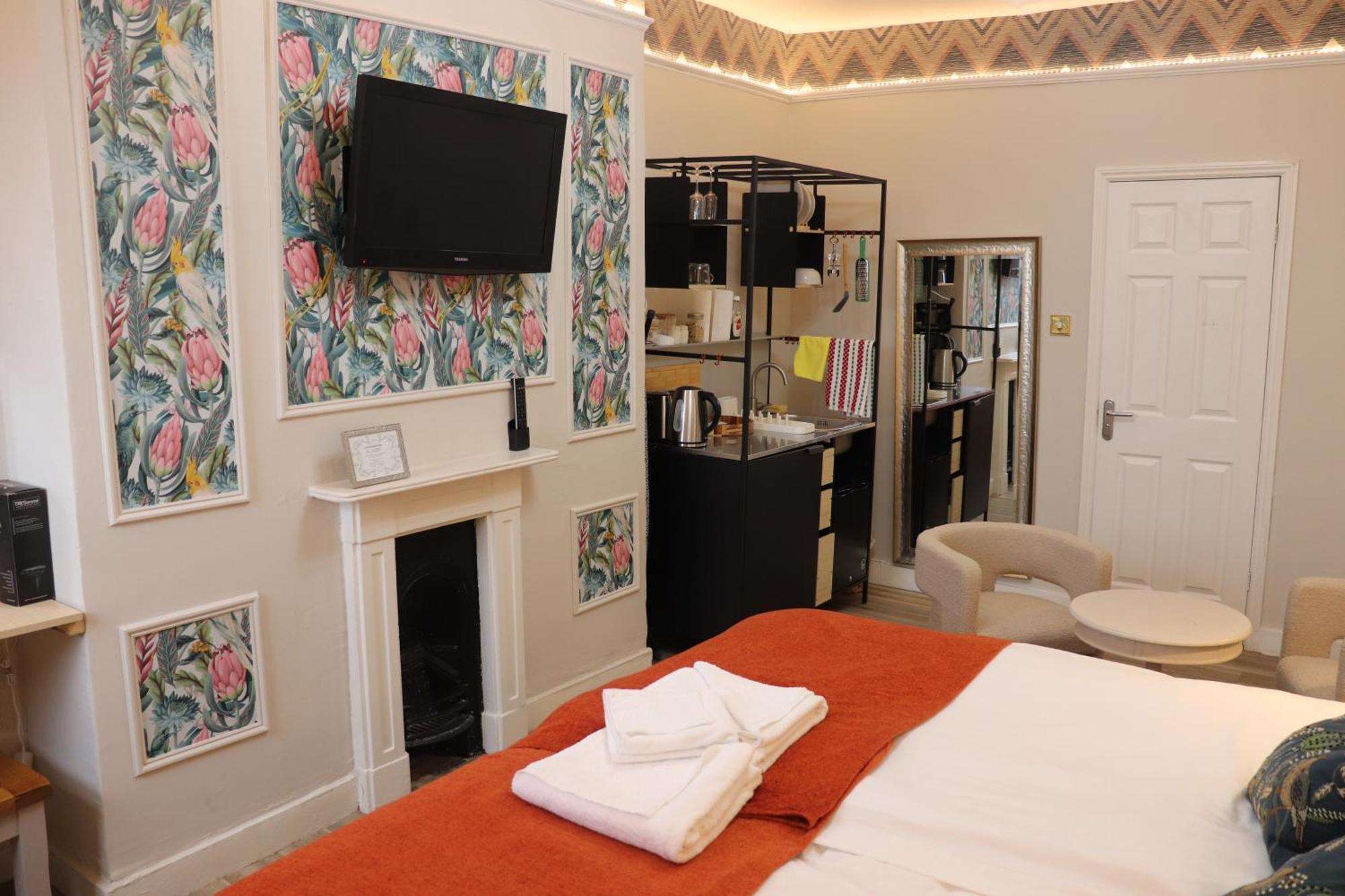 Rooms On The Prom Cheltenham Exterior foto